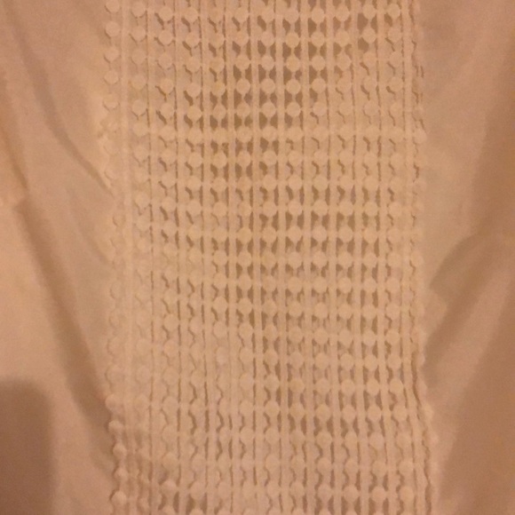 White shirt - Picture 2 of 3